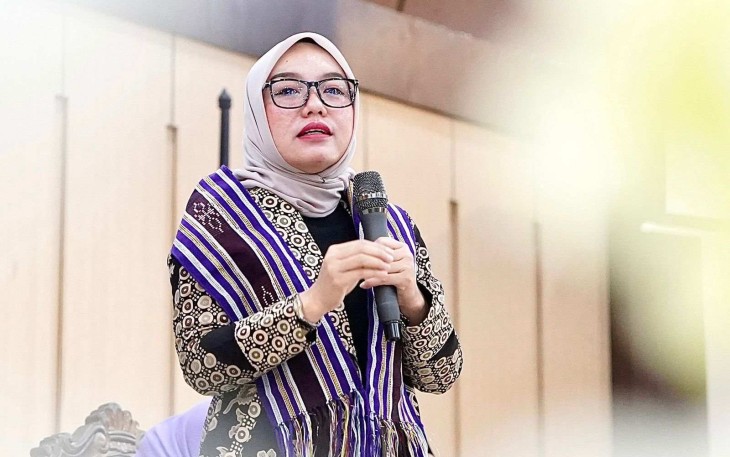 Wamenkop Farida Farichah 