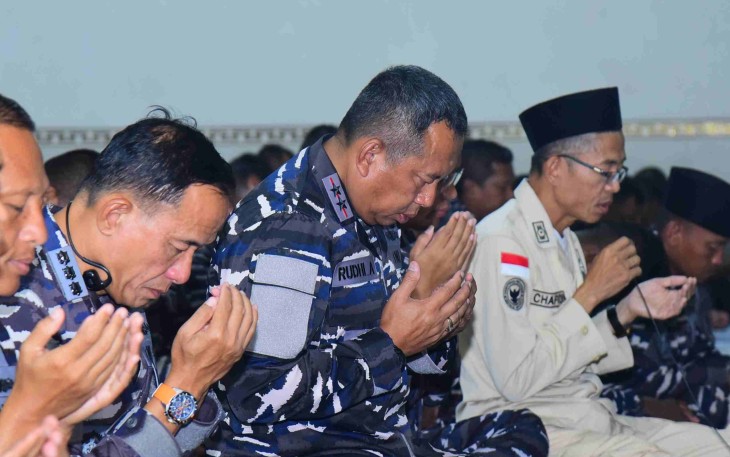 Pangkolinlamil Laksda TNI Rudhi Aviantara 