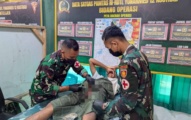 Khitanan massal peringati HUT Armed Ke-80 di makosatgas Umanen, Kamis (4/12)