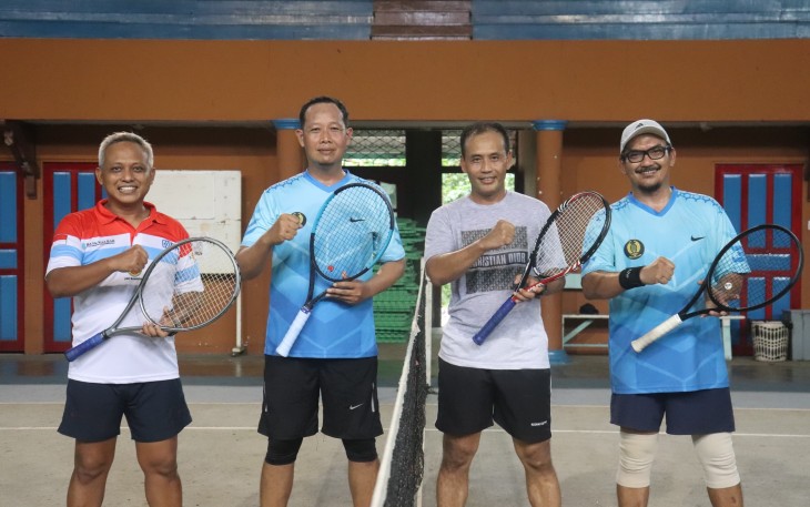 Foto Bersama usai olahraga