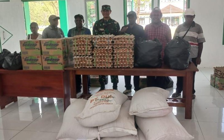 Danrem 172/PWY saat Salurkan Bantuan Sembako Untuk 11 Kepala Suku di Yahukimo