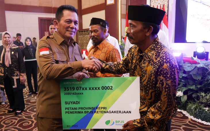Peluncuran program BPJS Ketenagakerjaan untuk Petani dan Nelayan.
