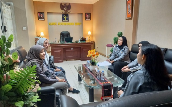 Flora Nainggolan Terima Kunjungan Bagian Hukum Kota Medan.
