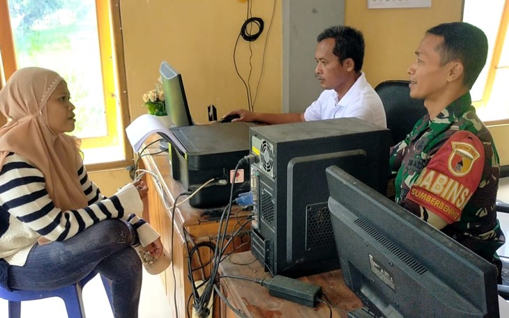 Puldata di kantor desa binaan 