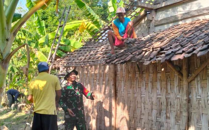 Bantu rehab rumah warga binaan 
