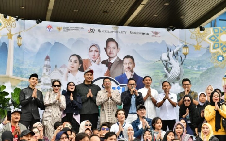 Menpora Dito Lepas Mudik Gratis Bareng MS Glow 2025