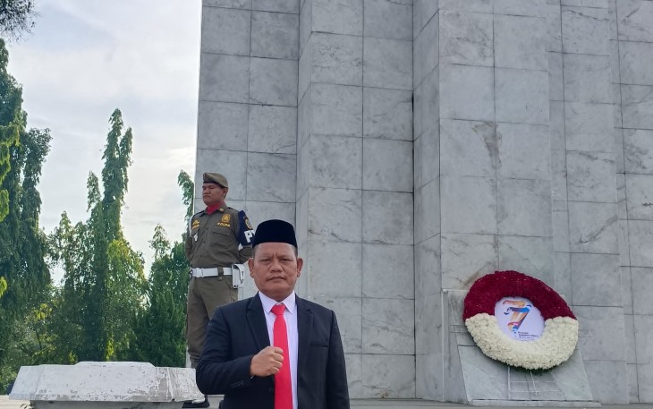 Kadivyankum Kemenkum Sumut Saat Hadiri Acara Ziarah di Makam Pahlawan
