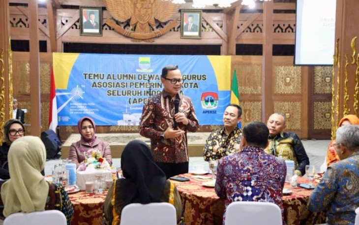 Wamendagri Bima Apresiasi Apeksi sebagai Ruang Komunikasi Para Wali Kota
