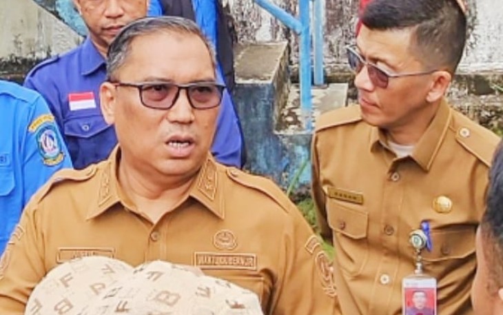 Wakil Gubernur Kepri, Nyanyang Harris Pratamura, Selasa (22/4/2025), meninjau Waduk Sungai Pulai, Tanjungpinang, mengetahui kondisi distribusi air bersih PDAM kepada masyarakat