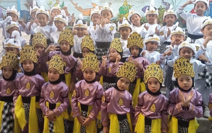 Drumband Mentari Gemilang TK Aisyiyah Bustanul Athfal 10 Kota Malang 