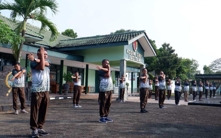 Olahraga bersama prajurit Kodim 0801/Pacitan