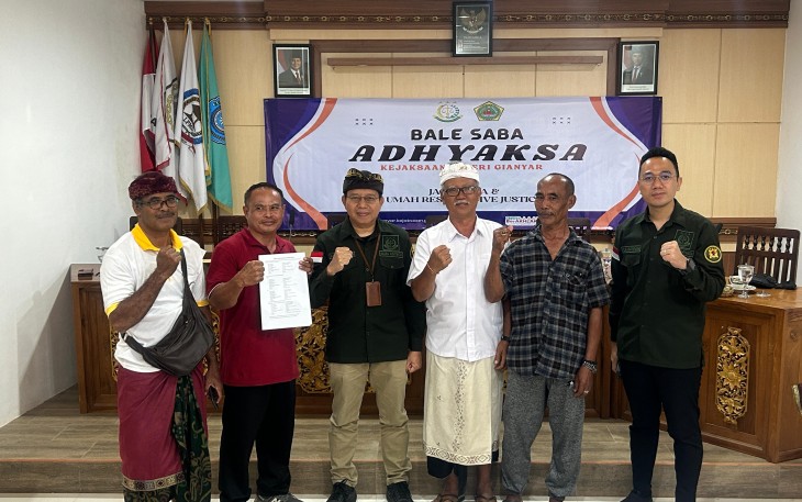 Kejaksaan Negeri Gianyar Bantu Selesaikan Permasalahan di Desa Batuan Kaler Melalui Bale Sabha Adhyaksa 
