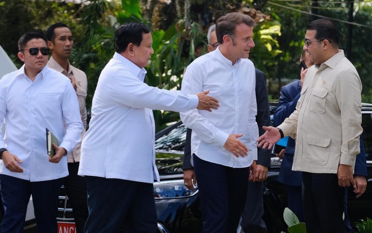 Menteri Ekraf dampingi Presiden Prabowo dan Sambut Macron di Borobudur