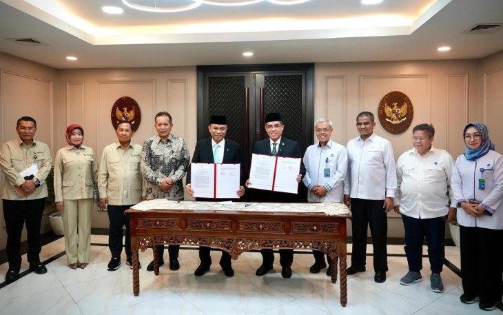 MoU Kemenkop bersama Kemnaker di Jakarta, Selasa (1/7)