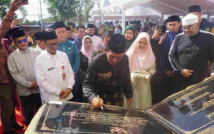 Wakil Wali Kota Raja Ariza Hadiri Peresmian Masjid Al Iltizam