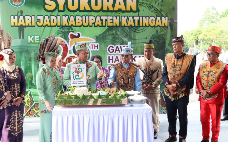 Kapolda Kalteng Hadiri Upacara Hari Jadi ke-23 Kabupaten Katingan
