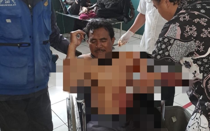 Seorang warga sipil menjadi korban kekerasan menggunakan senjata tajam yang diduga dilakukan oleh orang tidak dikenal (OTK)