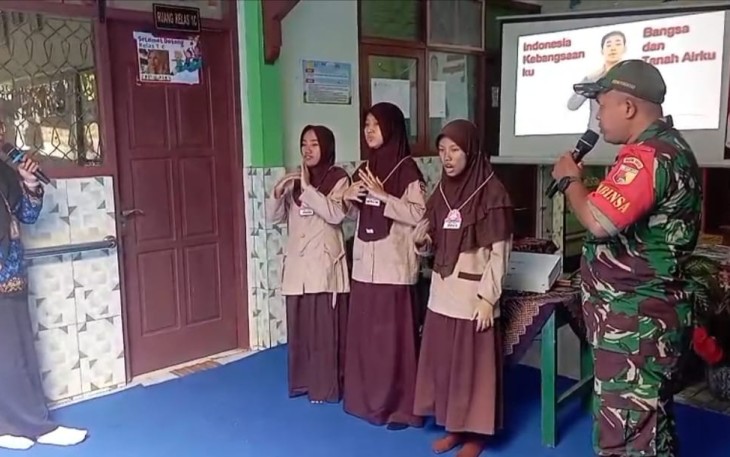 Kiprah Babinsa Kodim Ponorogo Latih Anak Anak SLB di Wilayah Desa Binaan