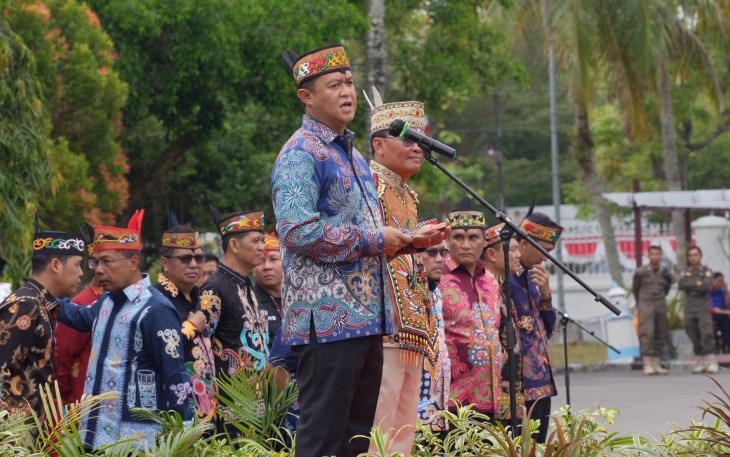 Kapolda Kalteng Hadiri Pengukuhan BATAMAD dan Forum Koordinasi Damang Kepala Adat