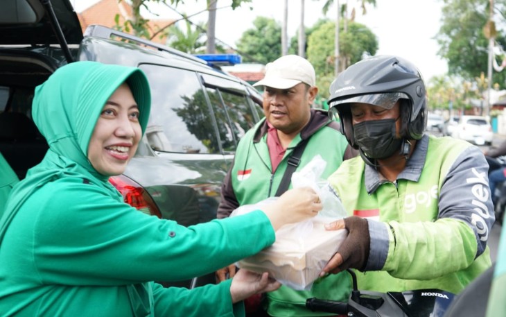 Ketua Persit KCK Koorcab Rem 081 Ny Frieda Untoro 