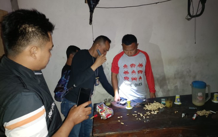 Polsek Belitang III Gelar Razia Hiburan Malam