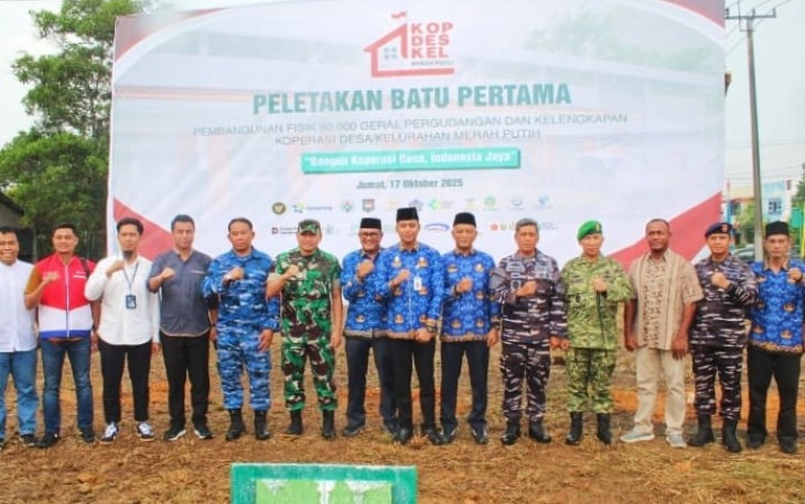 Dandim 0315/Tanjungpinang Hadiri Peletakan Batu Pertama Pembangunan 800 Koperasi Merah Putih Serentak di Kabupaten Bintan