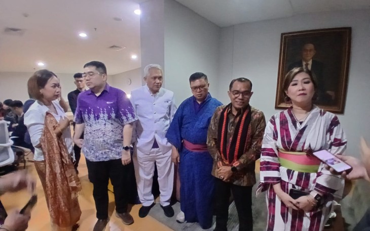 Dekan Faculty of Humanities BINUS University, Dr. Elisa Carolina Marion, S.S., M.Si.; Direktur Sarana dan Prasarana Kementerian Kebudayaan RI, Feri A. Sipado; Wakil Rektor BINUS University, Prof. Dr. Engkos Achmad Kuncoro, S.E., M.M; dan Ketua-ketua Jurusan di Faculty of Humanities BINUS University