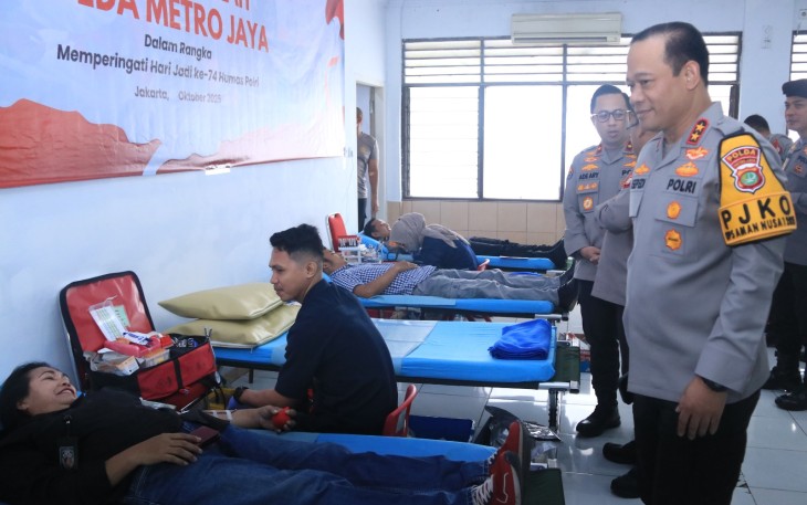Bakti Sosial Donor Darah Warnai Hari Jadi ke-74 Humas Polri di Polda Metro Jaya
