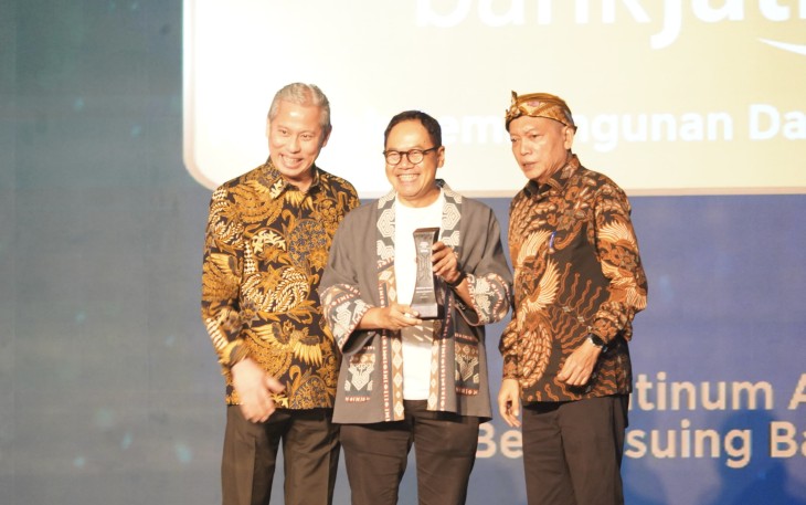 Bank Jatim Raih Best Issuing Bank di Prima Awards 2025