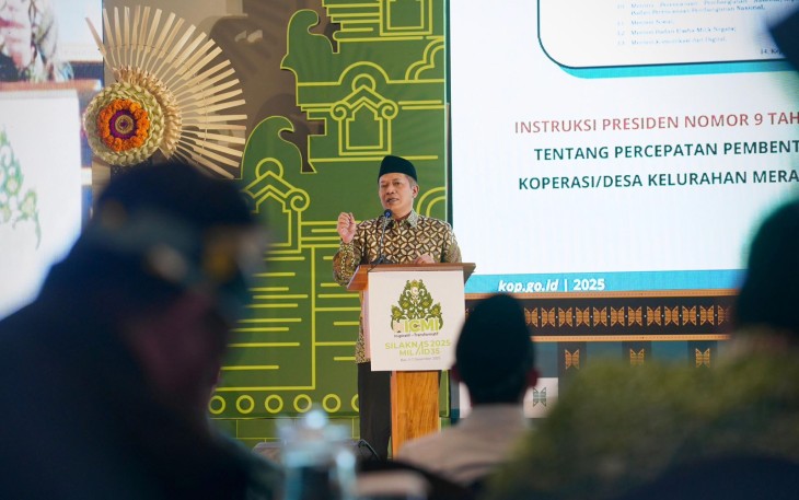 Menteri Koperasi (Menkop) Ferry Juliantono