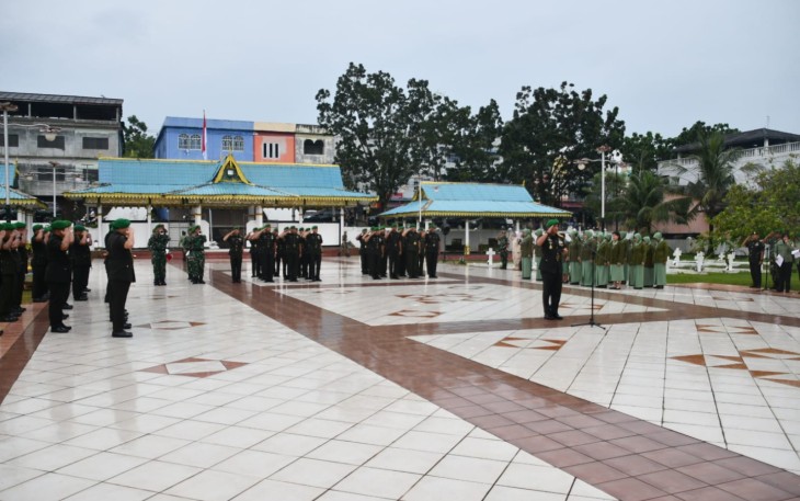 Kodim 0315 Ziarah di TMP Pusara Bakti Tanjungpinang