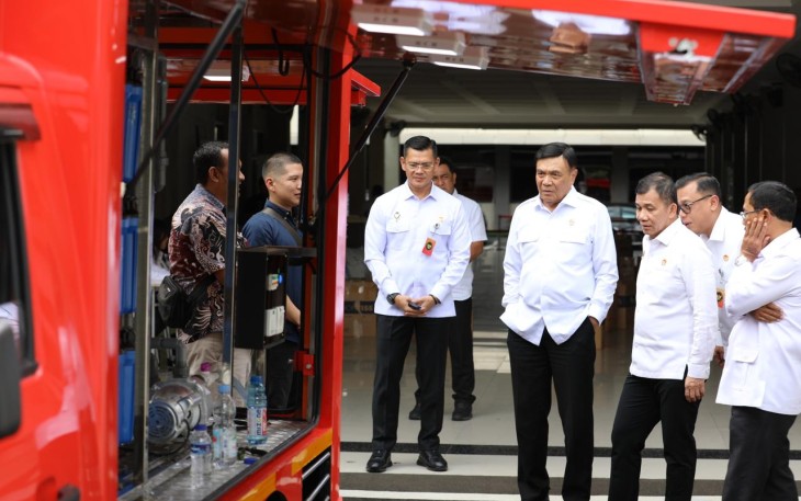 Menko Polkam Kirim Bantuan Tambahan 4 Ton Dan Satu Unit Mobil Water Treatment