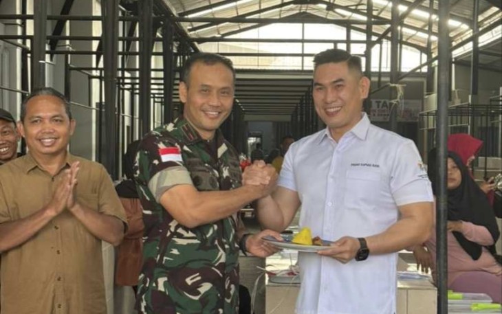Danrem 121/Abw Brigjen TNI Purnomosidi saat launching pasar modern Kapuas Raya, Sabtu (4/1/25)