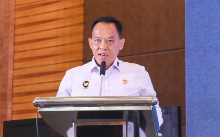 Deputi Bidang Koordinasi Pertahanan Negara dan Kesatuan Bangsa Kemenko Polkam, Mayjen TNI Purwito Hadi Wardhono, saat memimpin Rapat Koordinasi dalam rangka Kajian Publik Tentang Kontingensi Konflik Global yang Mempengaruhi Stabilitas Nasional, Jakarta