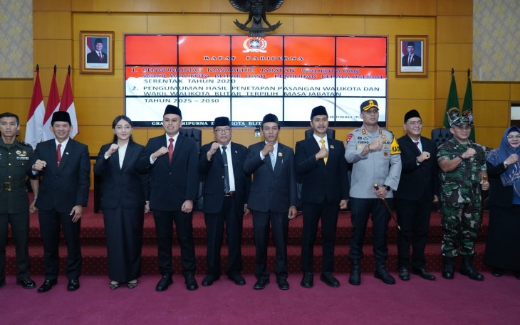 DPRD Kota Blitar Umumkan Masa Akhir Jabatan Santoso-Tjutjuk dan Walikota dan Wakil Walikota Blitar Terbaru, Senin (10/2/2025). (FOTO : Klikwarta.com)