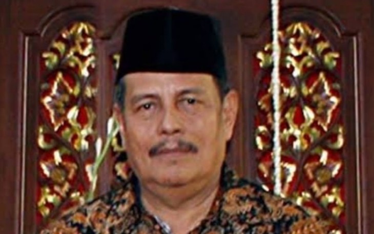 KH. Abdul Ghofur, Pengasuh Pondok Pesantren (PP) Sunan Drajat Paciran Lamongan Jatim