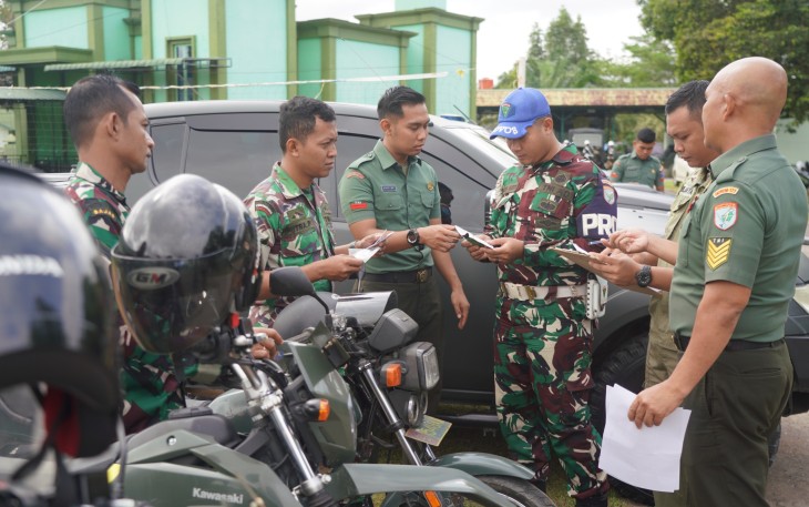 Korem 121/ABW saat Gelar Pemeriksaan Kelengkapan Kendaraan Dinas dan Pribadi Personel