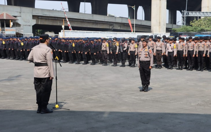 Kapolres Priok Pimpin Apel Pengamanan Haul Mbah Priok, Layani Masyarakat yang mengikuti Haul Mbah Priok dengan Humanis