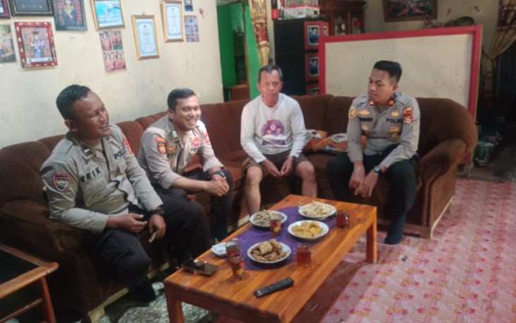 Kapolsek Belitang III saat Silaturahmi ke Desa Nusa Tunggal dan Desa Trikarya