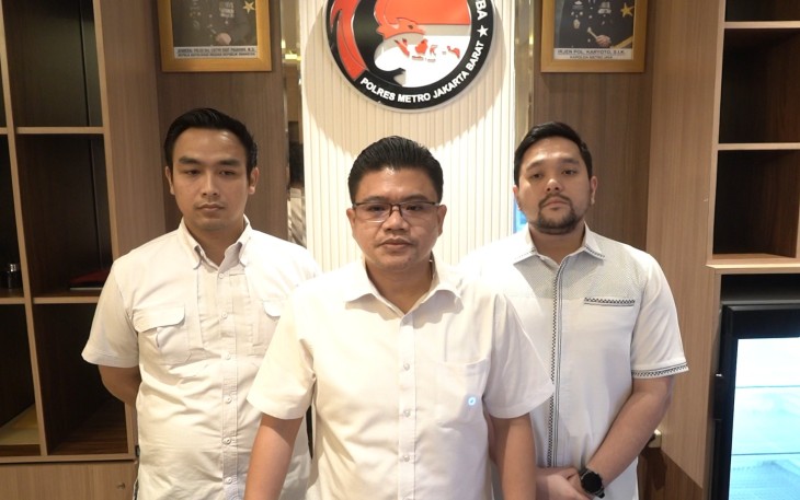 Kasat Reserse Narkoba Polres Metro Jakarta Barat, Kompol Vernal Sambo saat dikonfirmasi di Mapolres Metro Jakarta Barat, Selasa (22/4/2025).