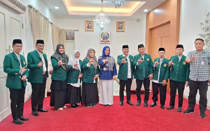 Pengurus DPW Lembaga Dakwah Islam Indonesia (LDII) Sulawesi Selatan di Rumah Jabatan Wakil Gubernur, Jalan Yusuf Dg Ngawing, Makassar, pada Selasa (9/9/2025). LDII Sulsel nyatakan siap berkolaborasi dengan Pemprov Sulsel untuk mendukung pencapaian program pemerintah.