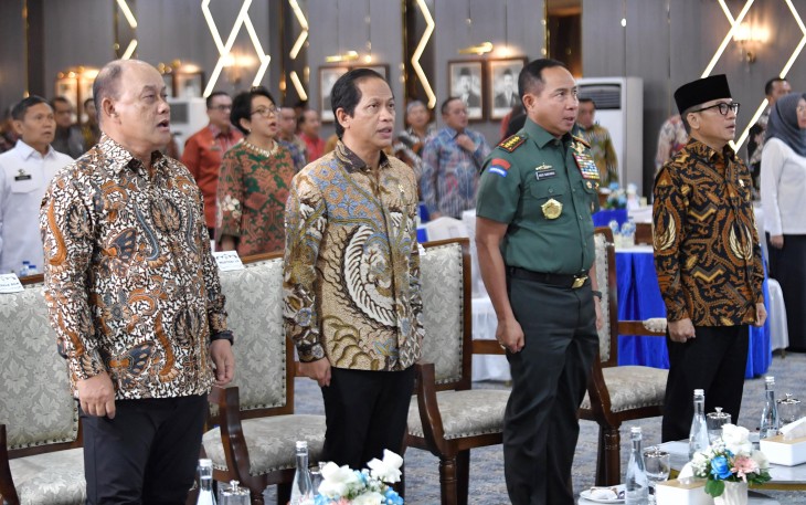 Mendes Yandri menekankan pentingnya kolaborasi dengan berbagai pihak, termasuk Tentara Nasional Indonesia (TNI), untuk memperkuat pembangunan di tingkat desa.