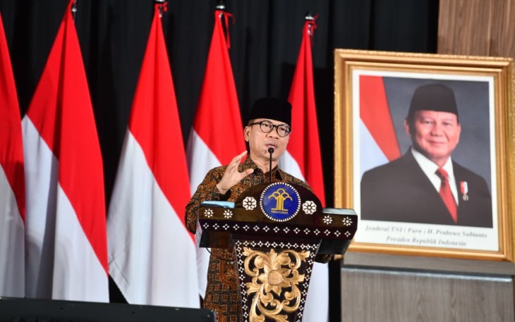 Mendes Yandri saat memberikan sambutan dan menjadi Dewan Pakar pada Kegiatan Penganugerahan Peacemaker Justice Award 2025 di Kementerian Hukum Jakarta Selatan, Rabu (26/11/2025).
