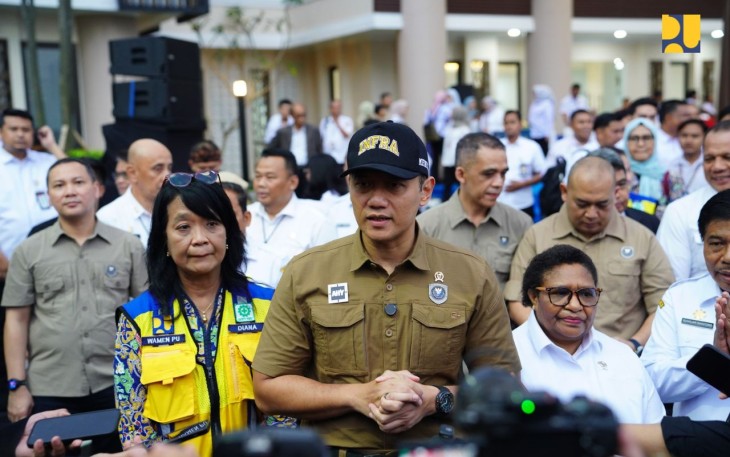 Menko IPK AHY didampingi Wakil Menteri PU Diana Kusumastuti, dan Wamendagri Ribka Haluk meresmikan 3 (tiga) gedung fakultas baru di Institut Pemerintahan Dalam Negeri (IPDN) Jatinangor, Sumedang, Jawa Barat, Rabu (7/5/2025).