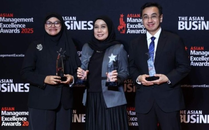 Penyerahan Penghargaan Ajang Asian Management Excellence Awards 2025.