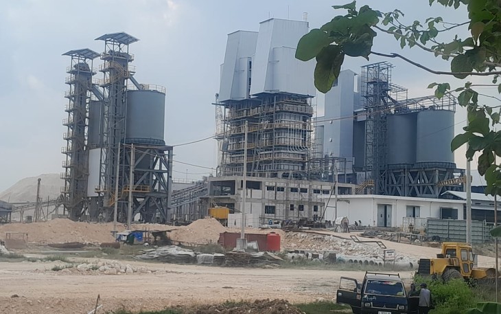 Pabrik pengolahan batu kapur milik PT Pentawira Agraha Sakti yang terletak di Desa Jiken,  Kecamatan Jiken Kabupaten Blora.