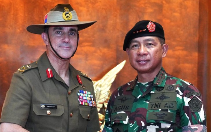 Panglima TNI saat Terima Kunjungan Kehormatan Kasad Australia di Markas Besar TNI, Jakarta Timur, Senin (8/09/2025).