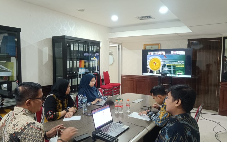 Rapat koordinasi Penyusunan Pagu Anggaran Tahun Anggaran (TA) 2026 yang dilaksanakan secara video conference melalui aplikasi Zoom Meeting.