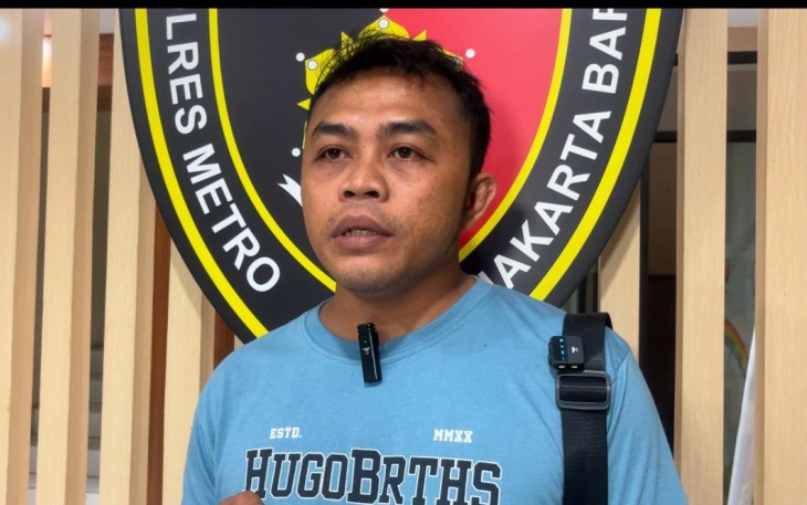 Seorang pengusaha asal Palembang bernama Bambang Irawan