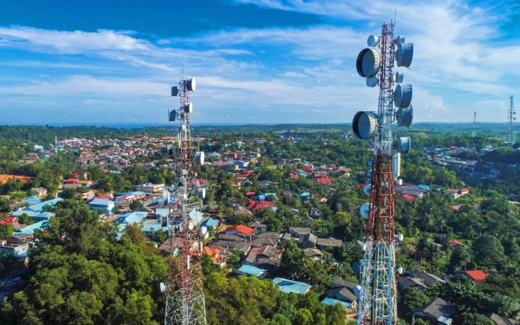 Peningkatan layanan telekomunikasi dan akses internet